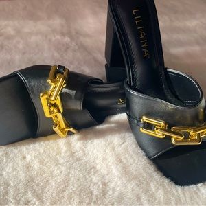 Liliana Black Heels with Gold Chains